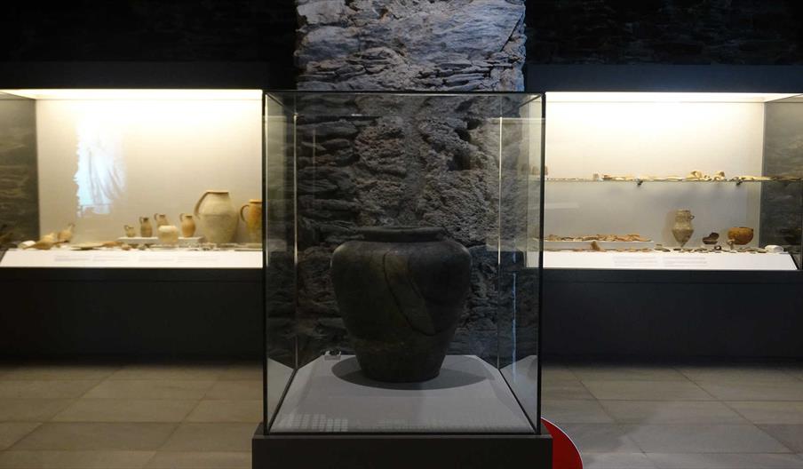 Vaso de Apofis I