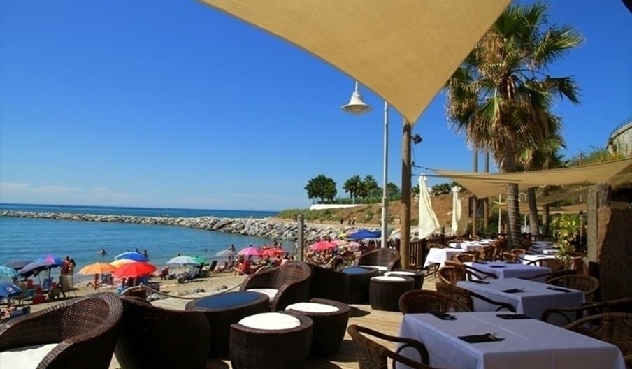 Luna Beach Club