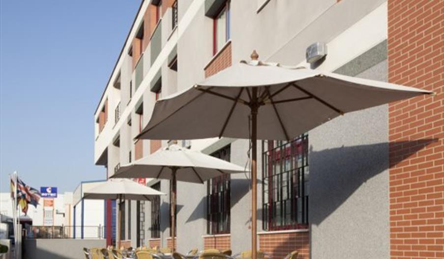 Hotel Albolut Ns