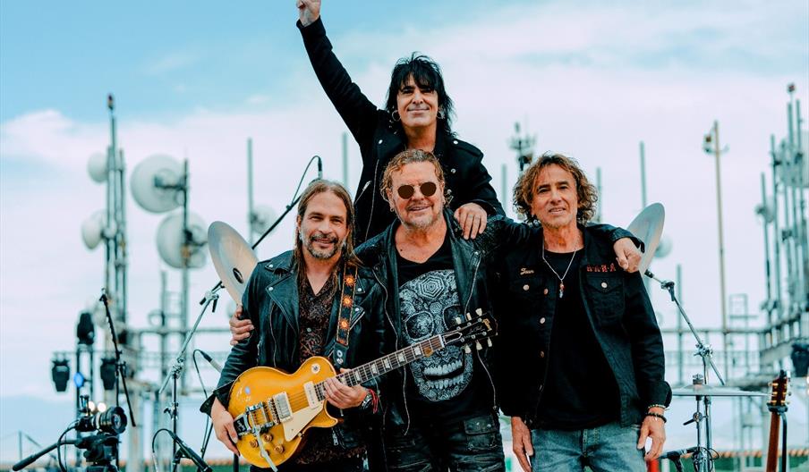 Maná + artistas invitados – Chambao / Efecto Mariposa - Marenostrum Fuengirola