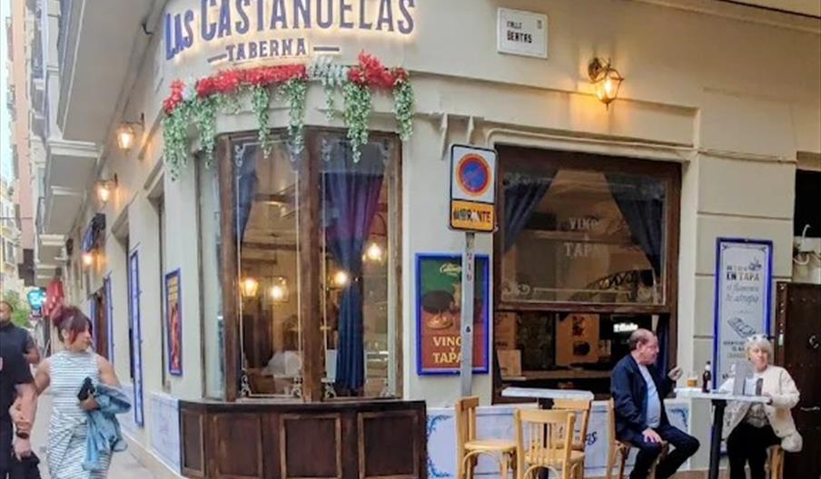 Taberna Las Castañuelas. Exterior