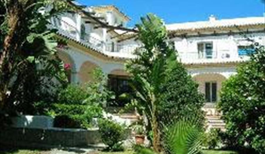 Los Pinos