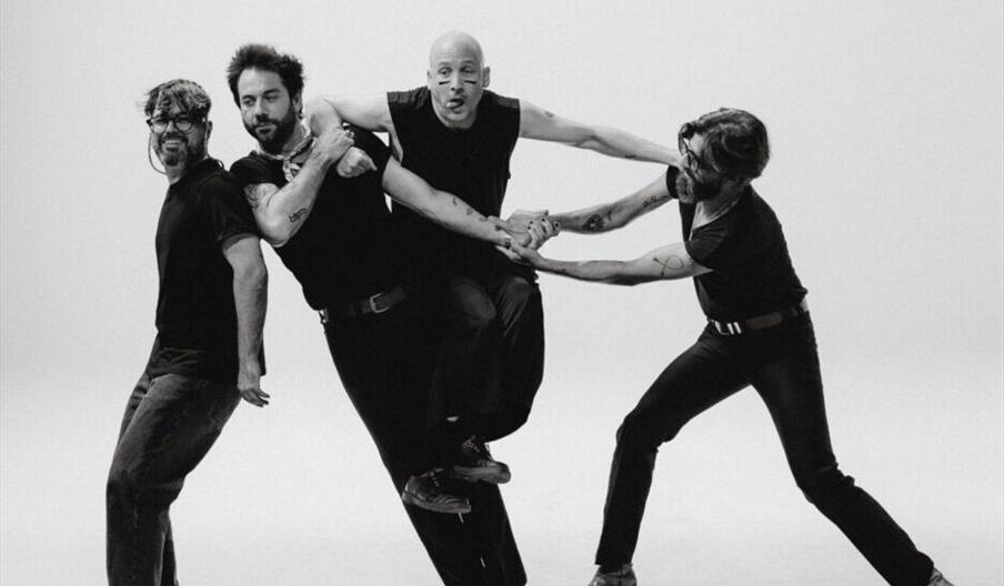 Concierto de Viva Suecia en Icónica Santalucía Sevilla Fest