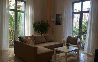 Life Apartments Alameda Colón