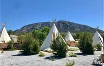 Casa Bella Teepees. Zújar (Granada)