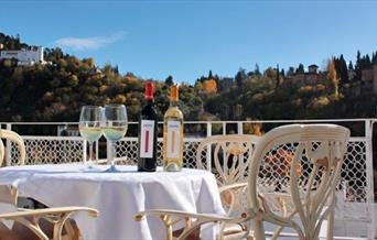 Pensión Rosa de Comares