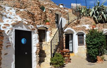 Vivienda Rural Cuevas Algarves de Gorafe La Romerita