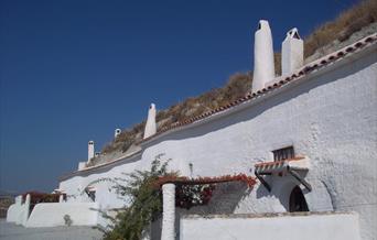 Apartamentos Cuevas Tiana