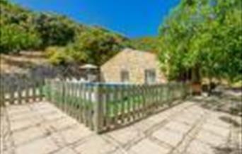 Vivienda Rural Casa Jurinea