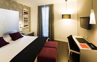 Hotel Husa Vía Sevillana Mairena